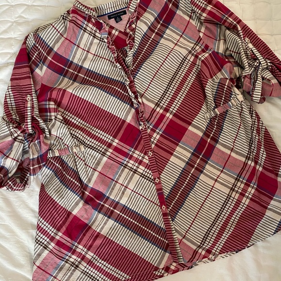 Red plaid Tommy Hilfiger shirt - Picture 1 of 2